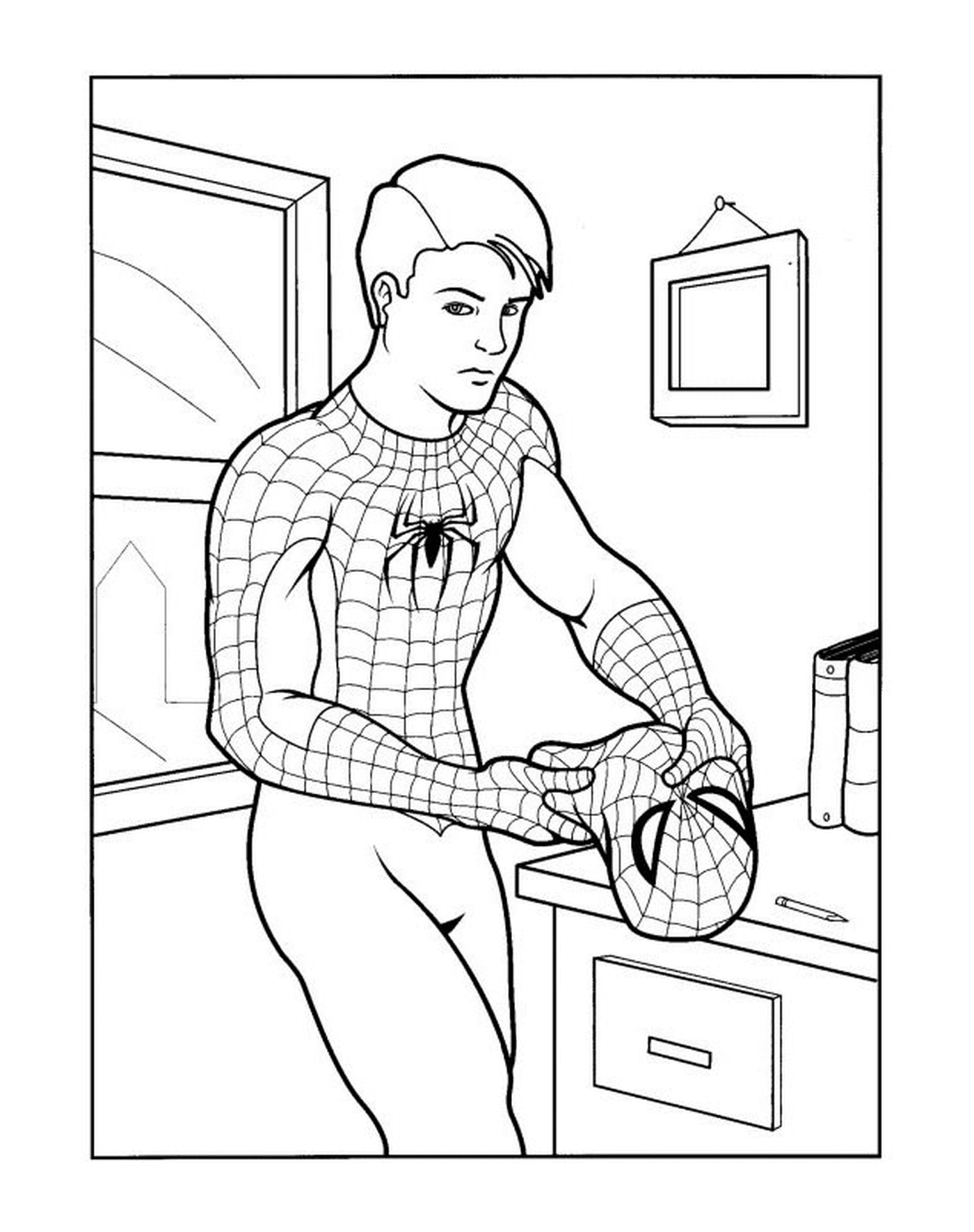 coloriage Peter Parker en mode Spiderman