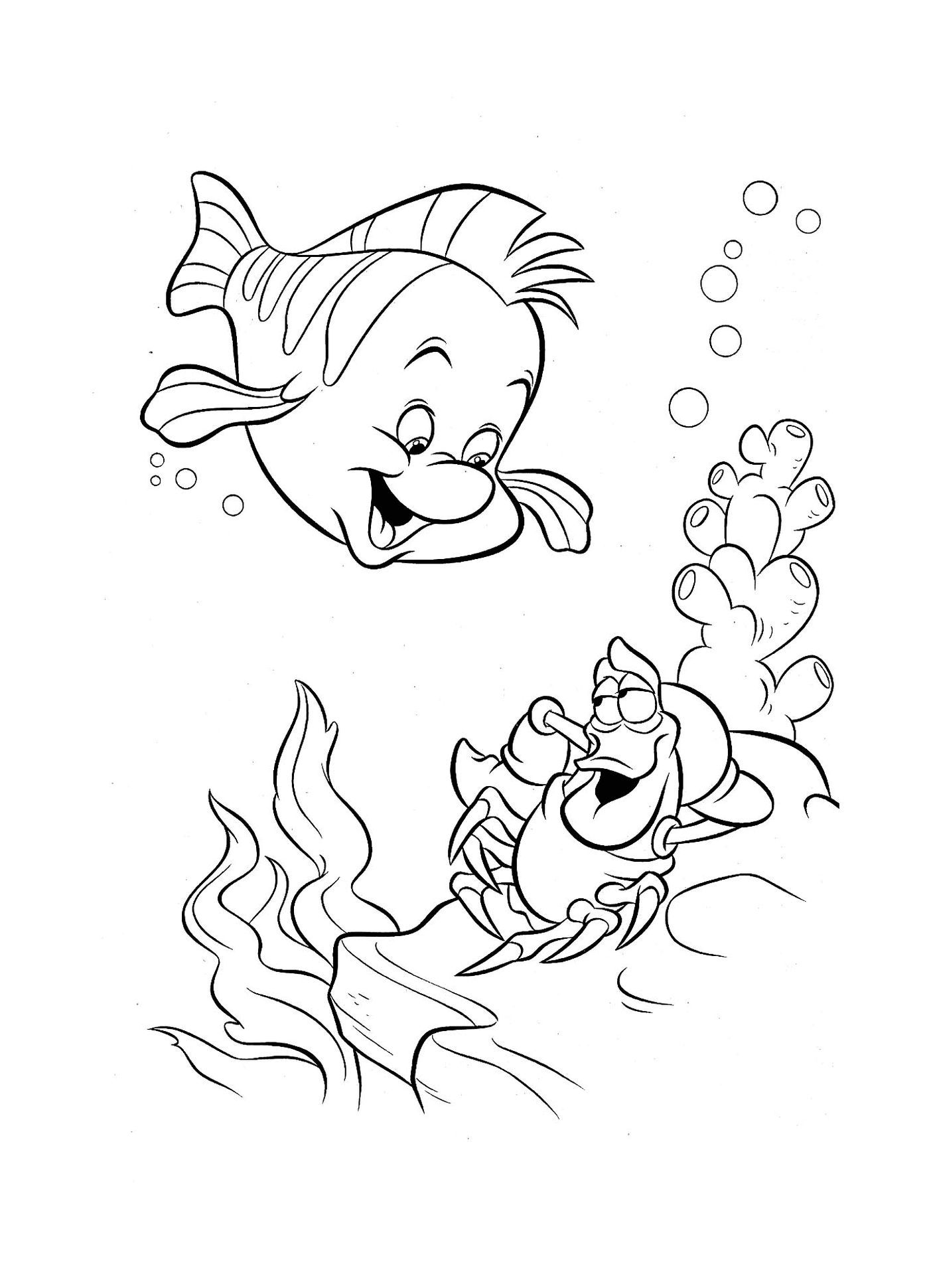   Un poisson et un crabe nagent ensemble 