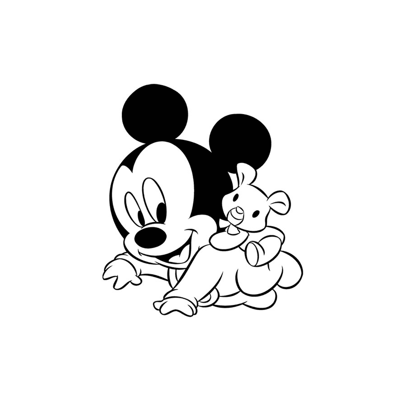   Mickey Mouse bébé tenant un nounours 