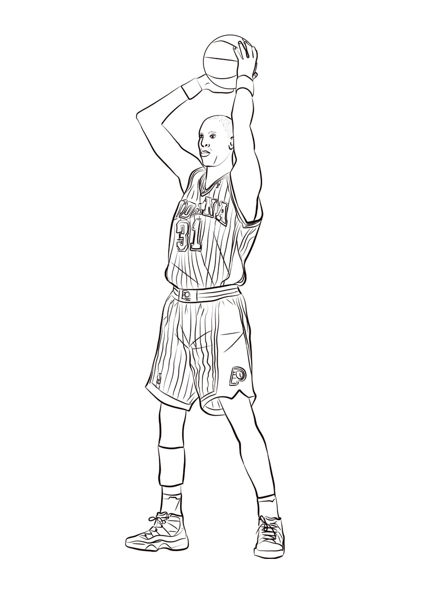   Reggie Miller tient un ballon de basketball 