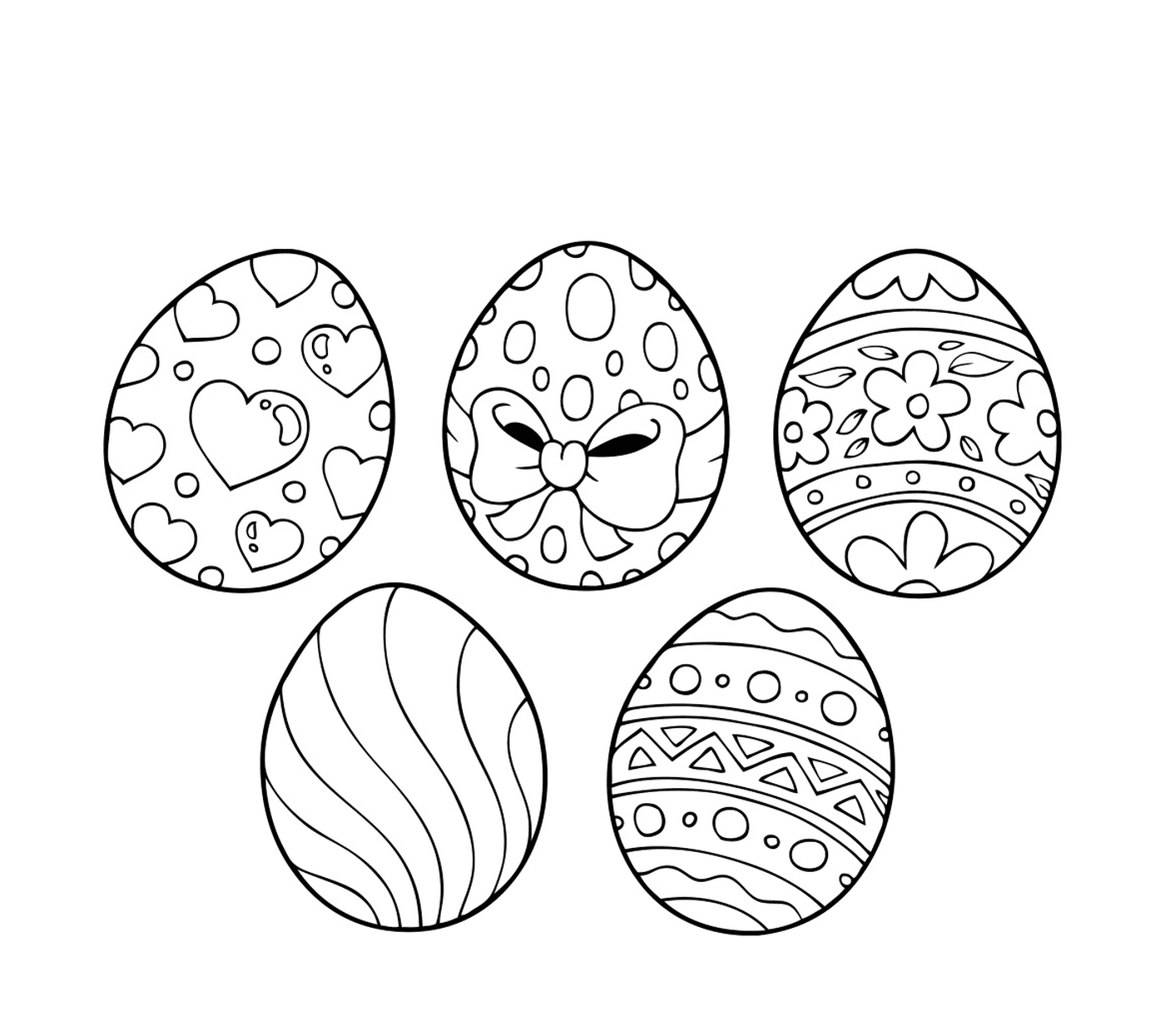   Cinq œufs de Pâques décorés 
