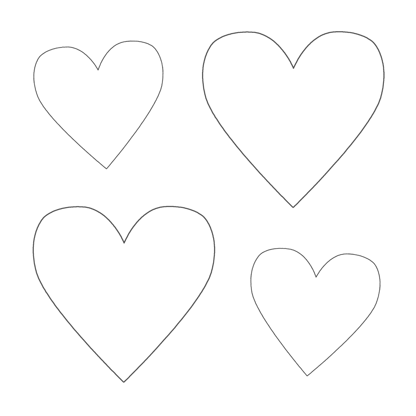   Un ensemble de quatre formes de cœur 