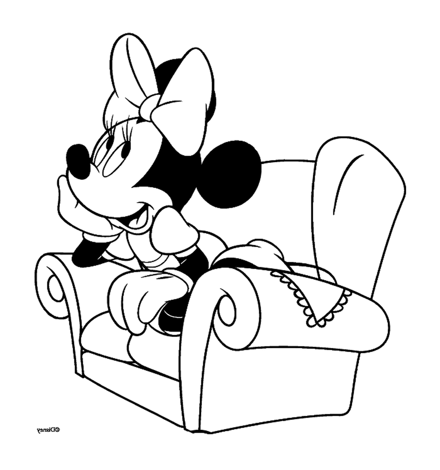   Minnie rêve sur son fauteuil 