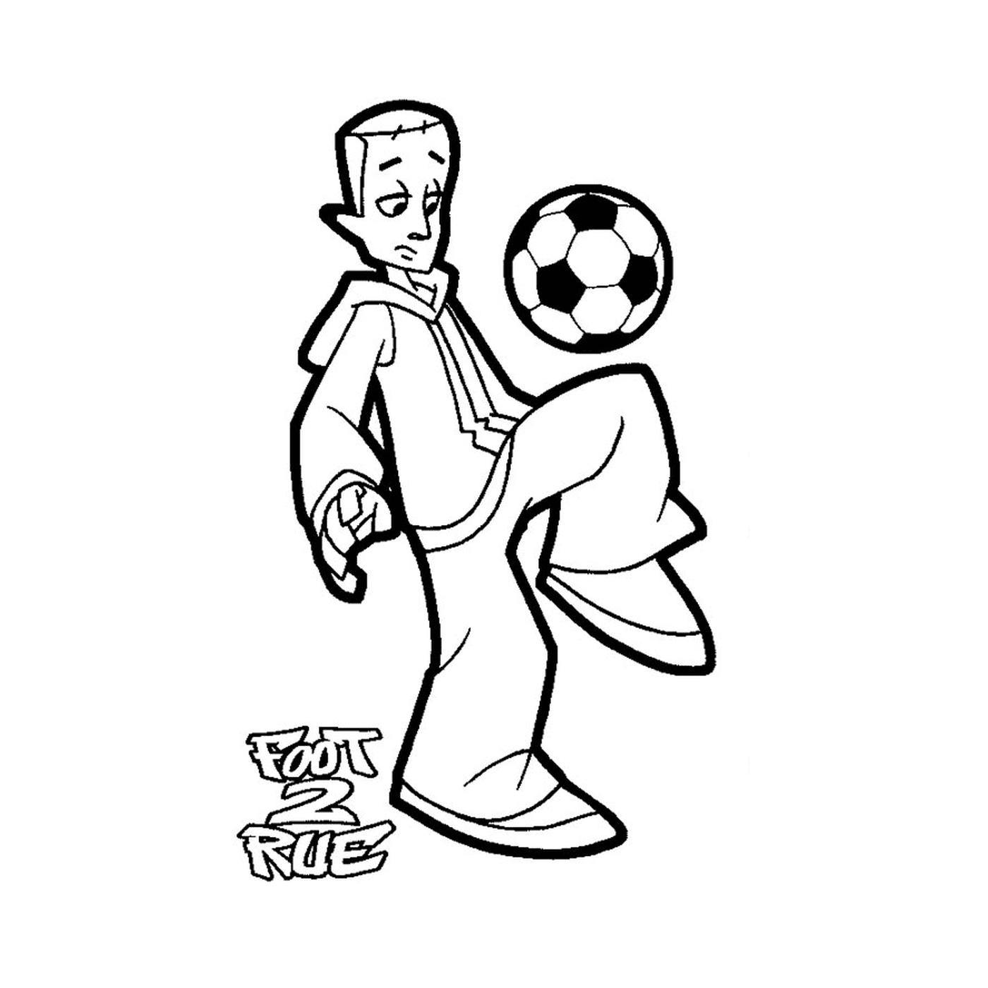   Un homme joue au football dans la rue 
