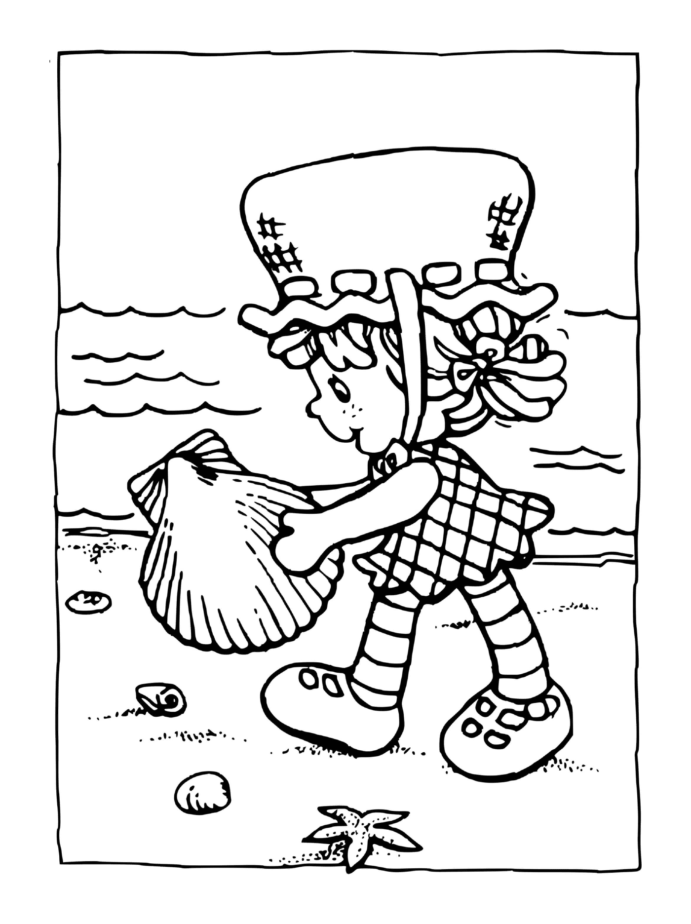   Charlotte aux Fraises ramassant des coquillages sur la plage 