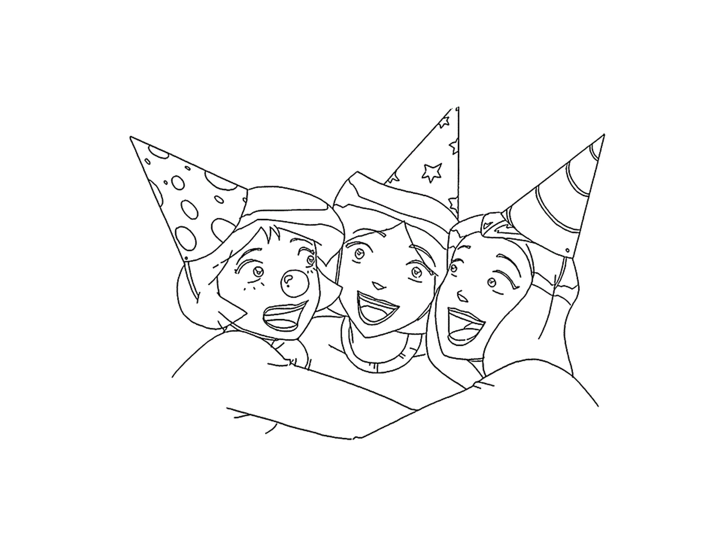   Groupe de trois personnes avec des chapeaux de fête 